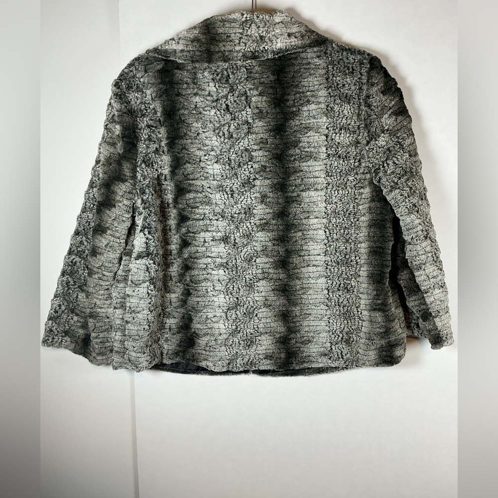 NWT New Directions Charcoal and Light Gray Teddy Jacket A0475 - Picture 3 of 4
